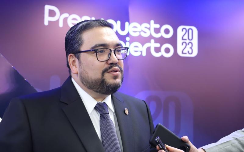 Precios de las gasolinas en Guatemala registran descenso.