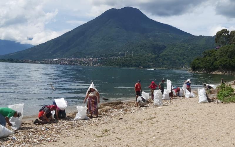 Sololá mejora el medioambiente de sus comunidades