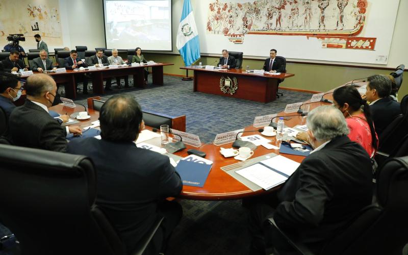 Presidente Alejandro Giammattei en reunión de Cambio Climático