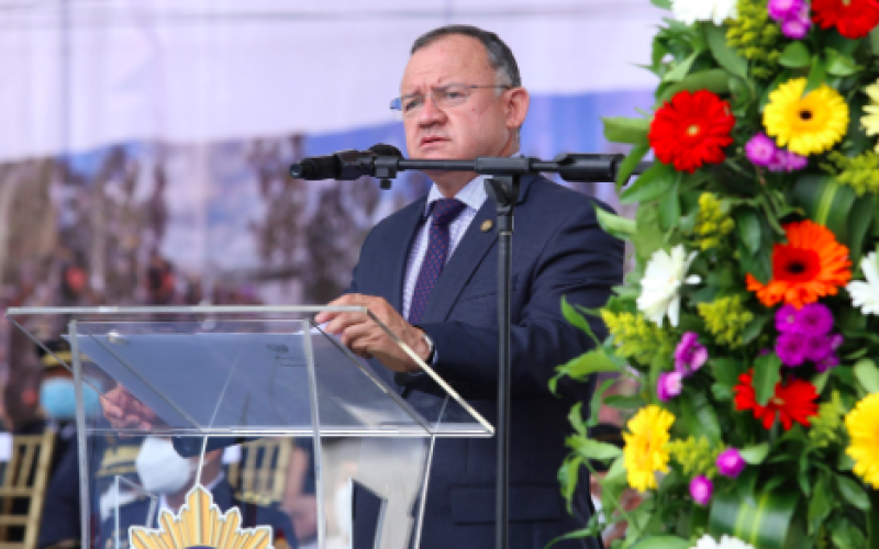 La educación es la clave para fortalecimiento de la institución policial