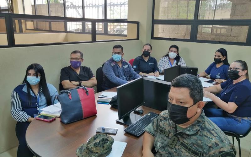 Personal de Mides en reunión de Codred en Zacapa