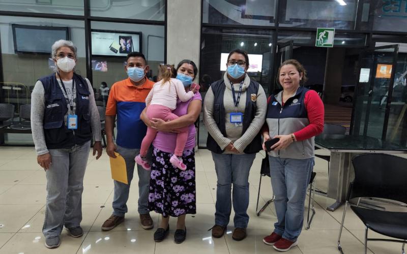 Gobierno de Guatemala repatria a niña connacional desde Guinea 