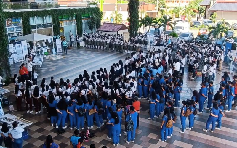 MARN imparte educación ambiental a jóvenes de Petén