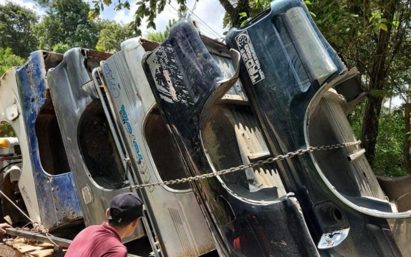 Localizan venta de piezas de automóviles presuntamente robadas
