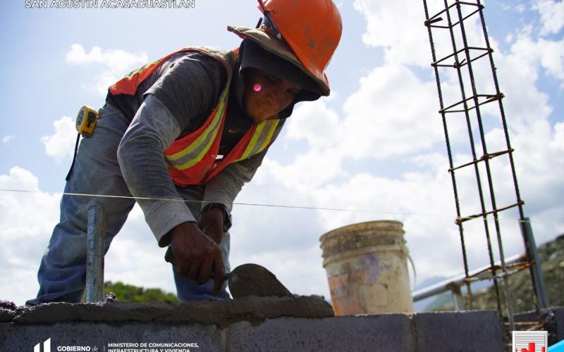 Escuela Bicentenario en San Agustín Acasaguastlán, El Progreso