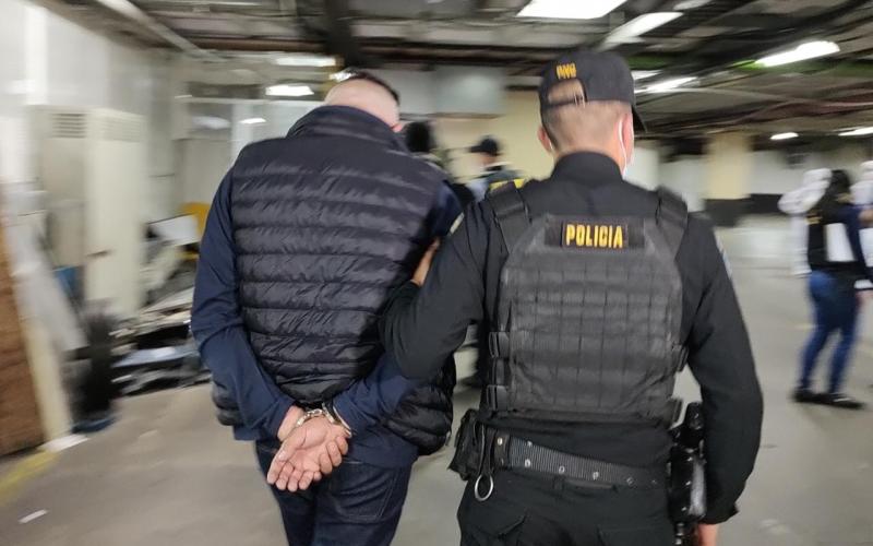 Capturan a presunto responsable de la muerte de una persona y herir a dos más