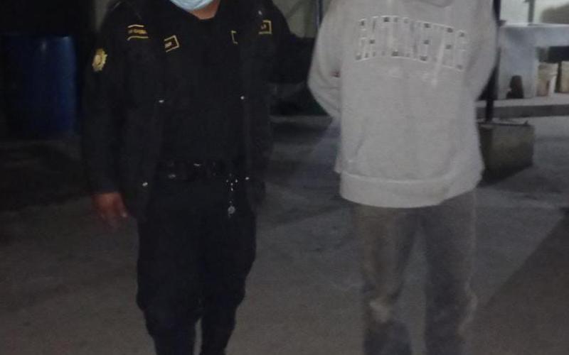 Presunto pandillero capturado cuando trasladaba un arma de fuego ilegal