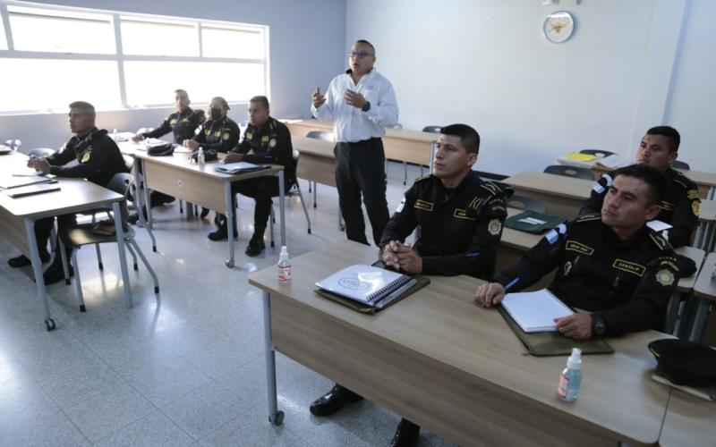 Expanden capacitación a personal de la DIDAE