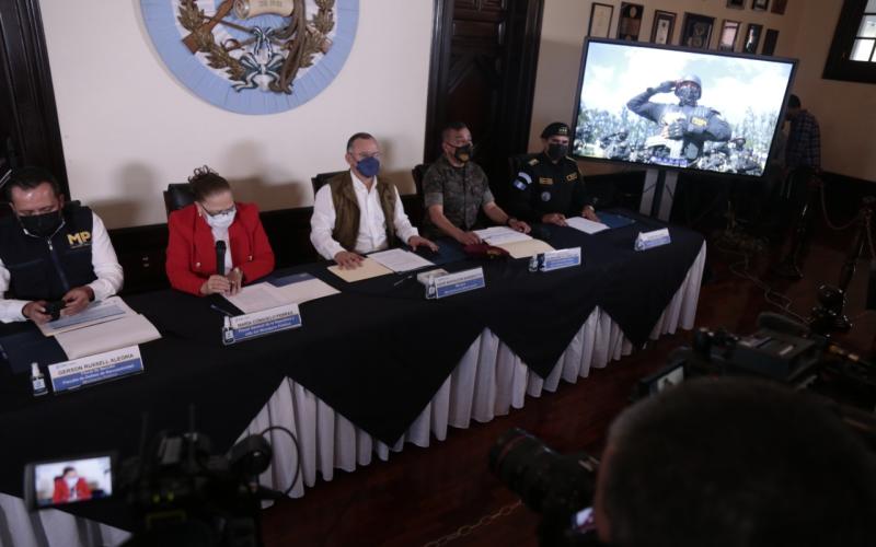 Estructura “Triángulo Criminal” improvisaba pistas y guardaba droga