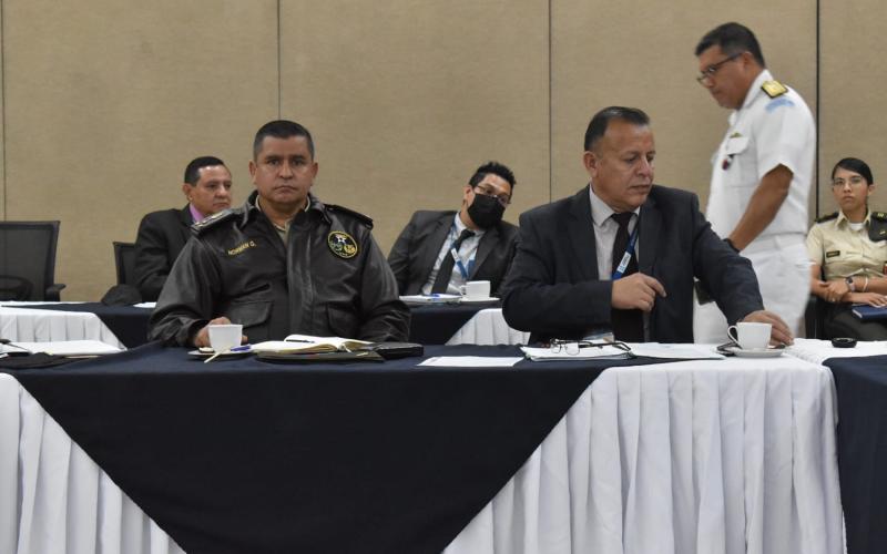 Ministerio de la Defensa Nacional presentó avances y desafíos en cumplimiento a la Ley para la Simplificación de Requisitos y Trámites Administrativos.
