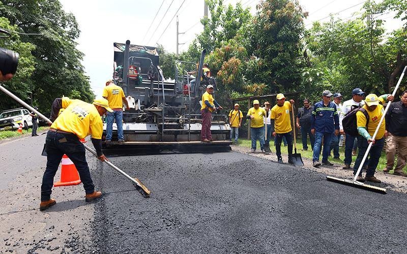 La costa sur se verá beneficiada con distintos proyectos ejecutados por el Ministerio de Comunicaciones