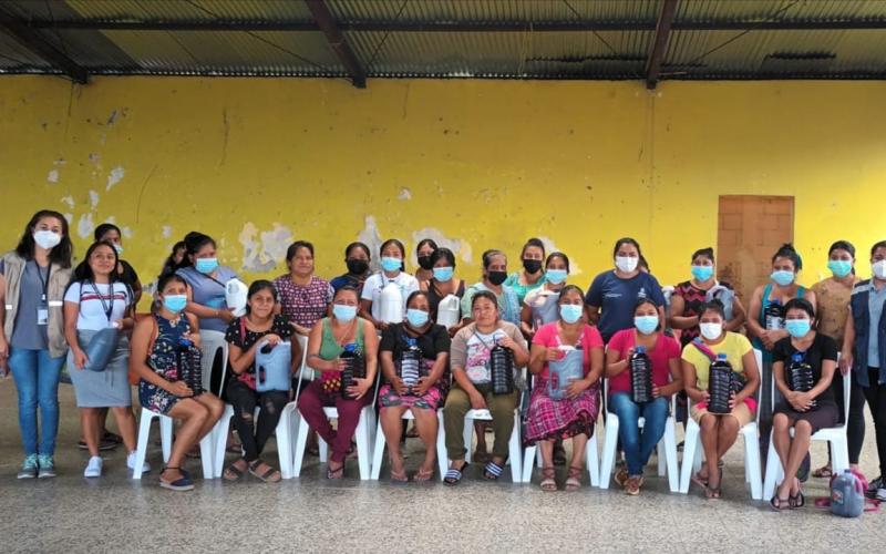 Personas usuarias de Beca Artesano en Pueblo Nuevo, Suchitepéquez