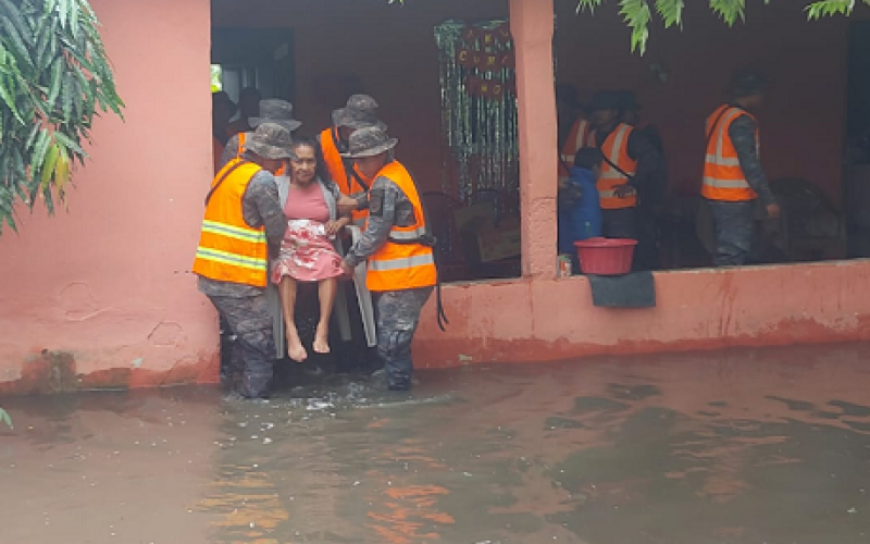 Ejército de Guatemala apoya emergencias suscitadas por lluvias en cuatro departamentos