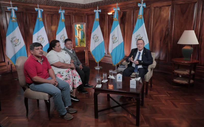 En Consulta con el Dr. Giammattei