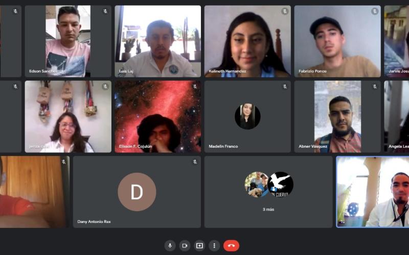 Universitarios de Alta Verapaz conocen sobre los procesos ambientales