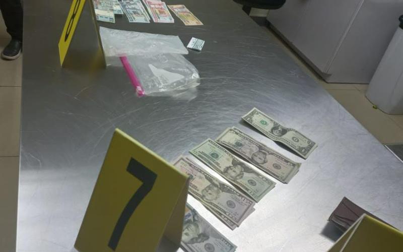 Detenido en el aeropuerto con dólares sin declarar