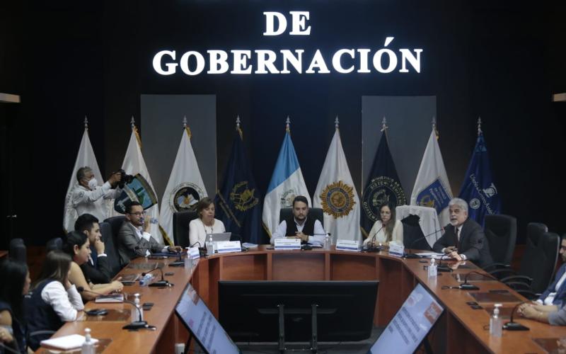 Entregan material formativo para prevenir la violencia y el consumo de bebidas alcohólicas