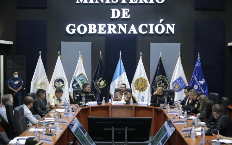 Mingob fortalece acciones interinstitucionales para realizar operativos de erradicación