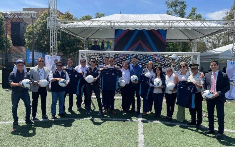 Autoridades participan en lanzamiento del Mundialito GT
