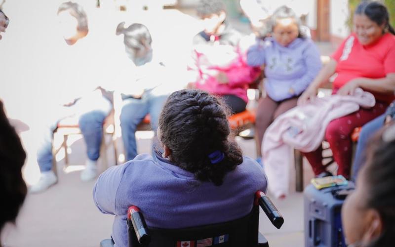 Su mejor compañía son sus compañeras