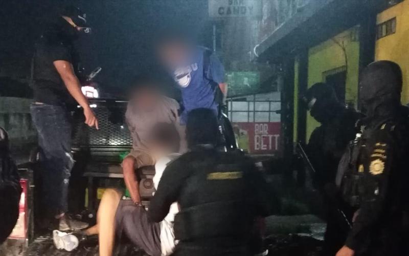 Distribuidores de droga capturados en Suchitepéquez