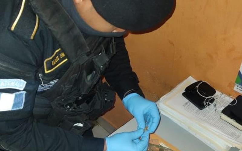 Detenidos por traslado de sustancias ilícitas en operativos