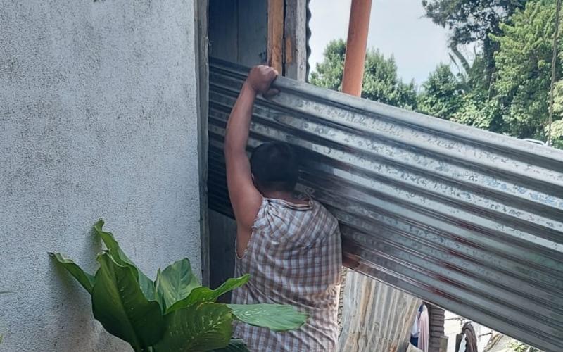 Fodes entrega materiales de reconstrucción