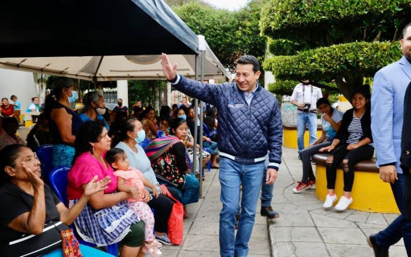 Ministro de Desarrollo Social asume funciones