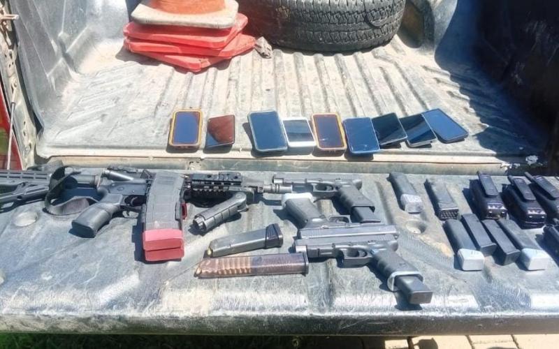 Capturan a cuatro presuntos sicarios en San Andrés Itzapa