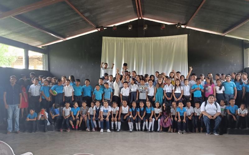 Escolares y universitarios de Santa Ana, Petén comprometidos con el Reglamento 164-2021