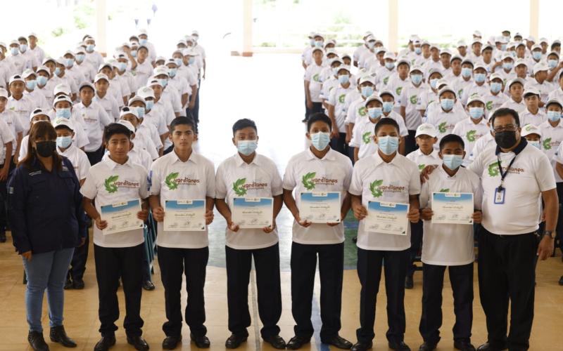 MARN certifica a 300 jóvenes como nuevos Guardianes Ecológicos