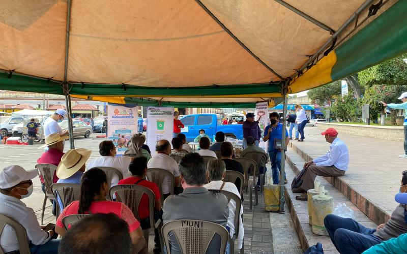 Reglamento 164-2021 es socializado con vecinos en Amatitlán y Villa Nueva