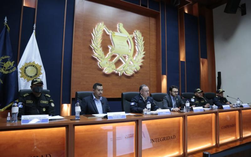 Agentes implicados por abuso de autoridad se encuentran separados del cargo y bajo investigación