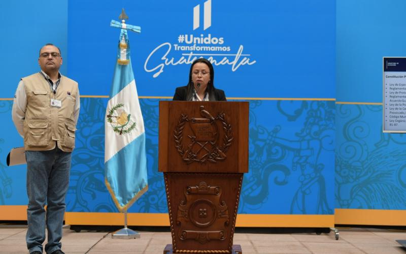Conferencia de prensa semanal
