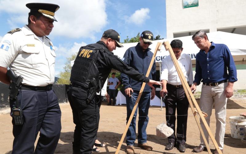 Gobernación inicia construcción de sede policial en Palencia
