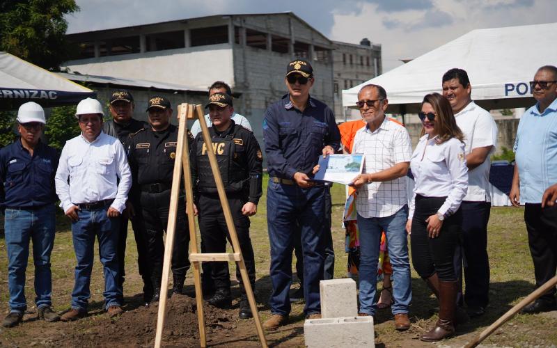 Autoridades de Gobernación inician sexto proyecto de estación  policial