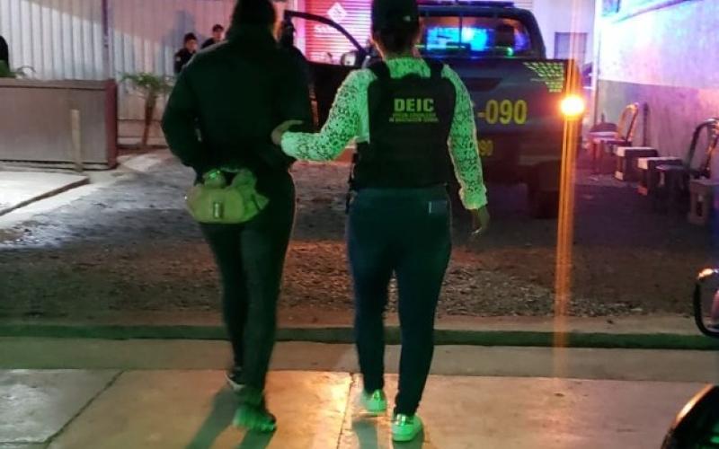 Investigadores capturan a cuatro personas en allanamientos