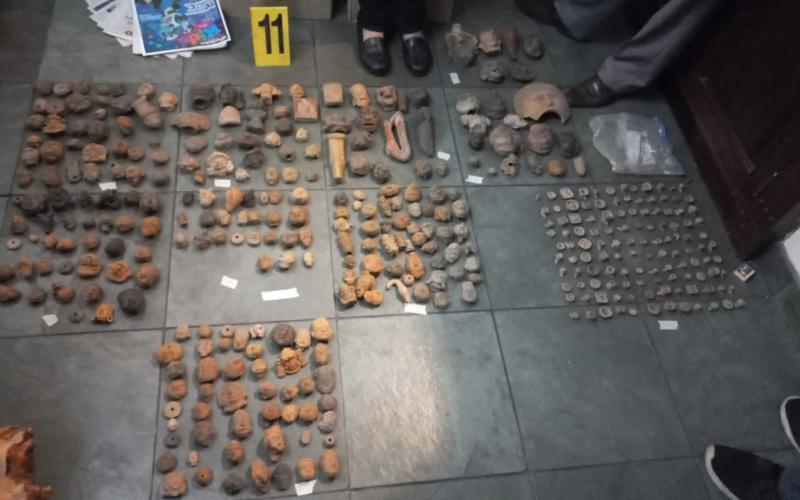 Investigadores localizan más de 700 piezas arqueológicas en allanamientos