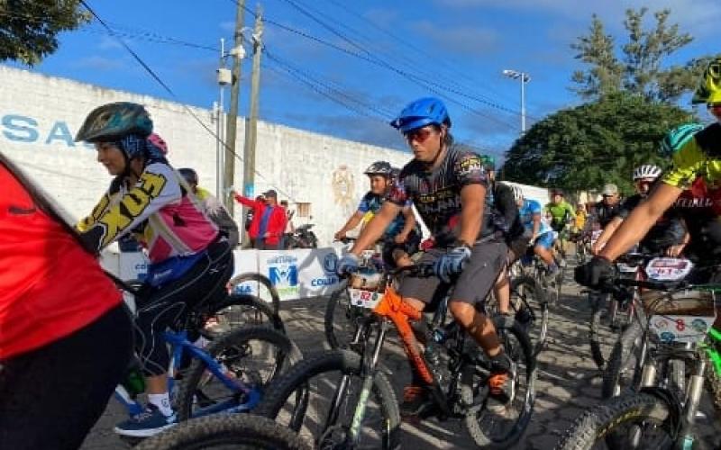 Vuelta ciclística fomenta la práctica del deporte en familia
