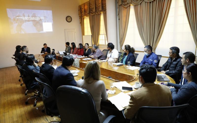 Proceso de simplificación de trámites en el MARN actualizará 67 procesos