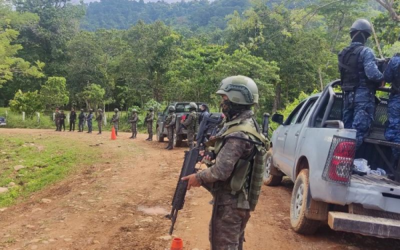 Ejército de Guatemala refuerza operaciones interinstitucionales para evitar ingreso irregular de migrantes y pandilleros.