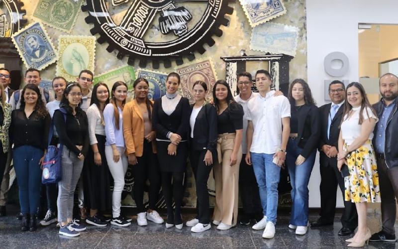 Estudiantes colombianos 