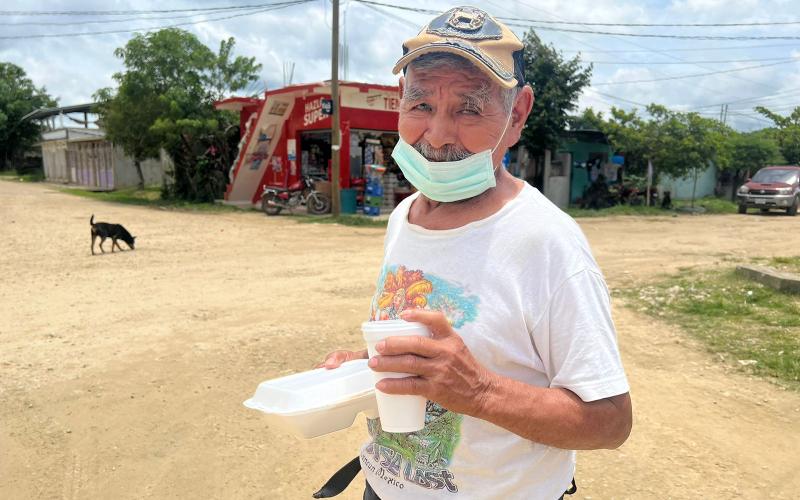 Usuario de Comedor Social en Poptún, Petén