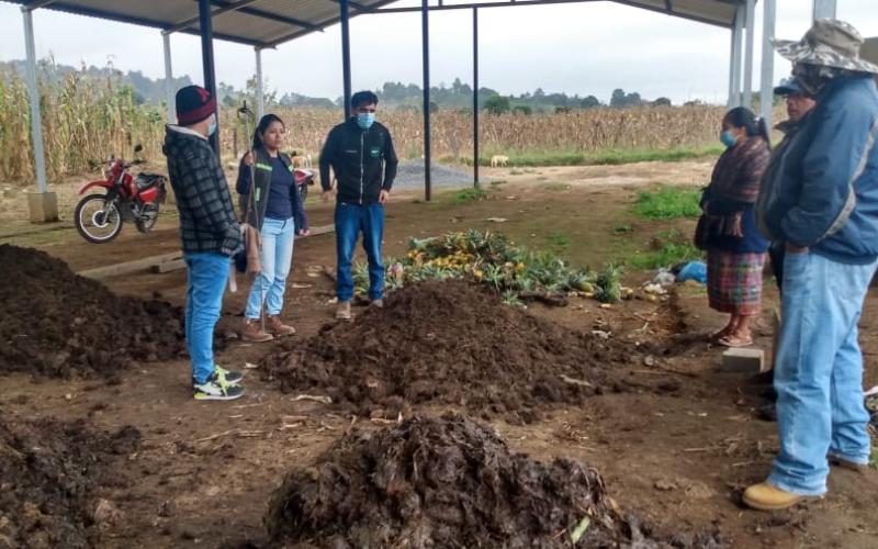MARN apoya técnicamente a San Juan Comalapa en el manejo de los desechos orgánicos