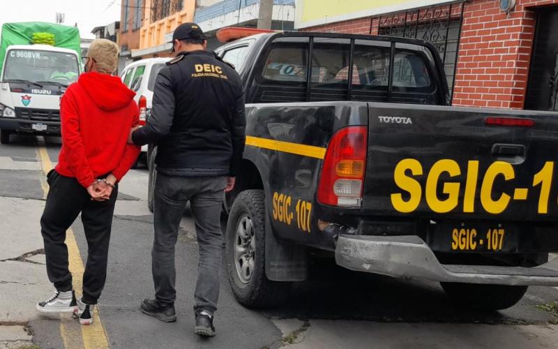 Detienen en allanamientos a pandillero por asociación ilícita y conspiración para asesinato