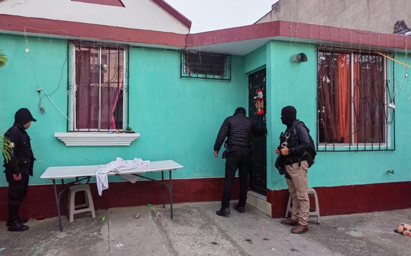 Investigadores desarrollan allanamientos en cinco departamentos por distintos hechos delictivos