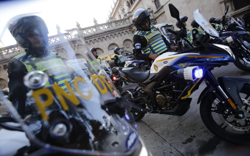Entregan lote de vehículos al Departamento de Tránsito para reducir la siniestralidad vial