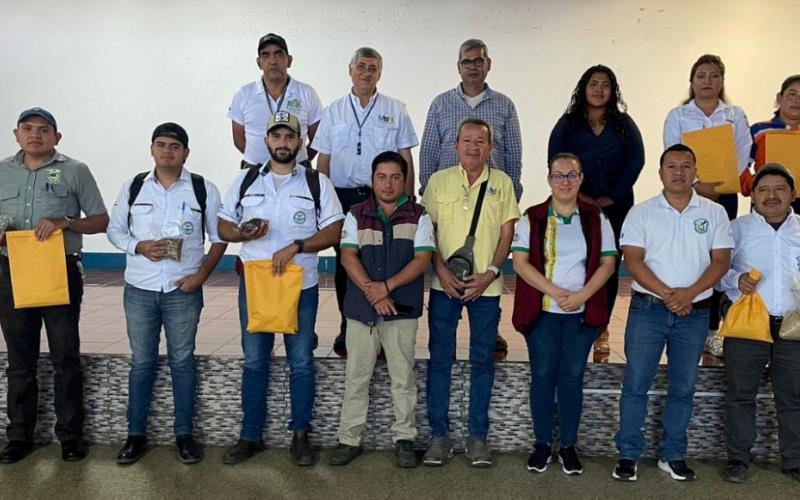 MARN apoya la creación de viveros forestales municipales en El Progreso