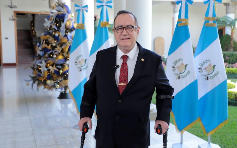 En Consulta con el Dr. Giammattei