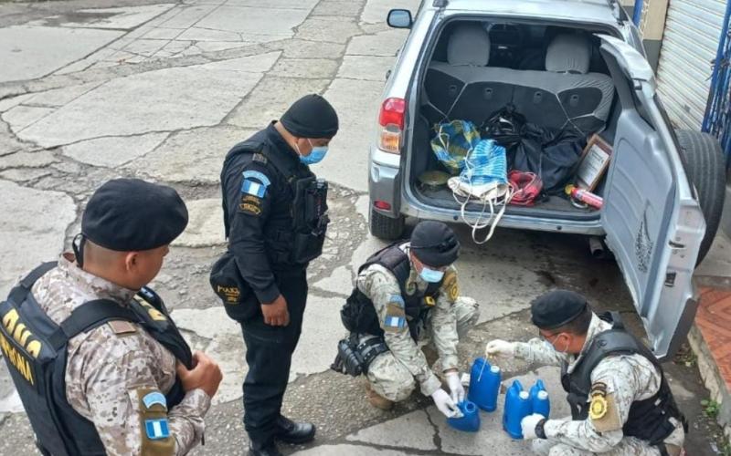 PNC captura a personas por trasladar mercurio autorización